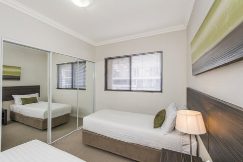 Dolphin Quay Apartments - Accommodation Mount Tamborine 41