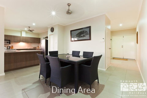 3 Kestrel Place - Accommodation Mount Tamborine 4
