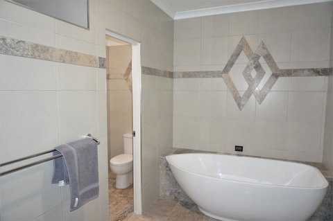 27 Corella Court - Accommodation Mount Tamborine 22