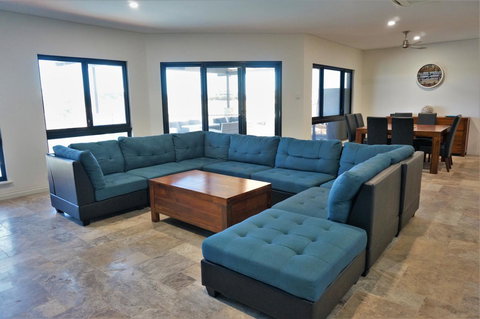 27 Corella Court - Accommodation Mount Tamborine 7