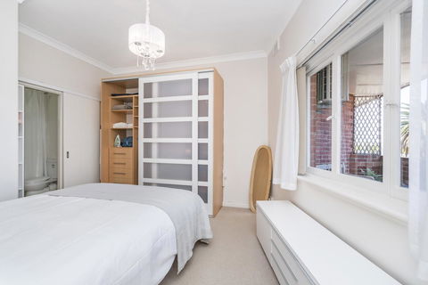 Light Bright, Quality River Views! Free Parking - Accommodation Mount Tamborine 11
