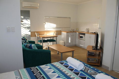 Mandurah Ocean Marina Chalets - Accommodation Mount Tamborine 1