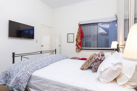 Como Executive Apartment - Accommodation Mount Tamborine 7