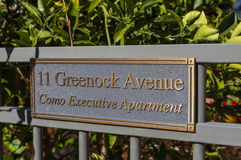 Como Executive Apartment - Accommodation Mount Tamborine 18