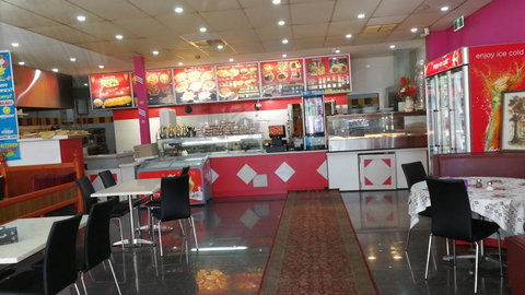 Near Train Station - Accommodation Mount Tamborine 11