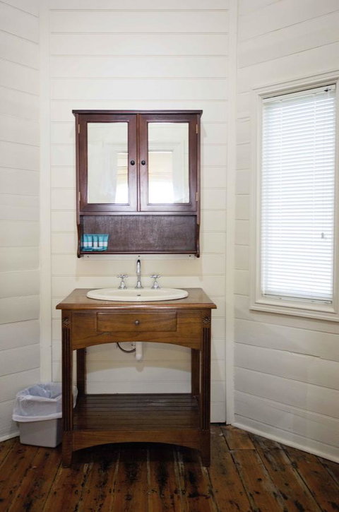 Hopetoun Motel & Chalet Village - Accommodation Mount Tamborine 32