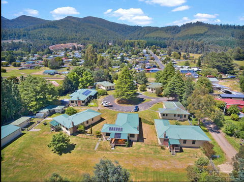 Giants Table And Cottages - Accommodation Mount Tamborine 27