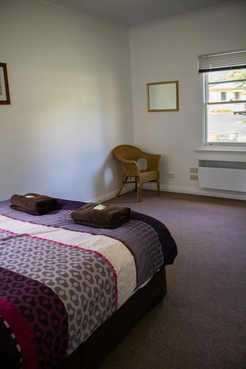 Giants Table And Cottages - Accommodation Mount Tamborine 6
