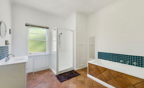 Giants Table And Cottages - Accommodation Mount Tamborine 4
