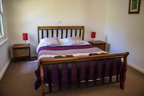 Giants Table And Cottages - Accommodation Mount Tamborine 18
