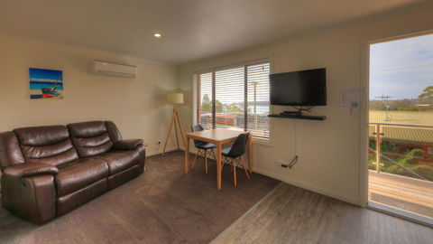 Sweetwater Villas - Accommodation Mount Tamborine 3