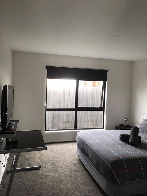Georges Bay Apartments - Accommodation Mount Tamborine 7