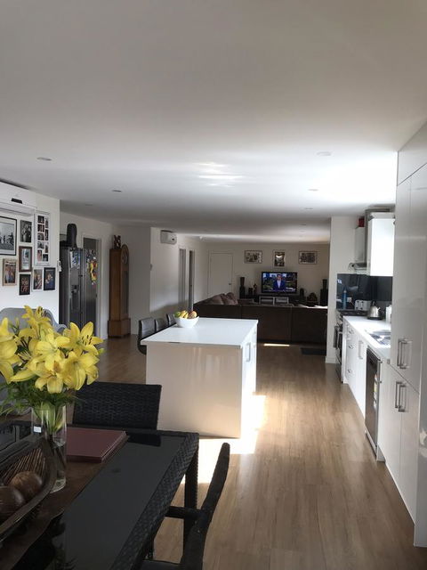 Georges Bay Apartments - Accommodation Mount Tamborine 6