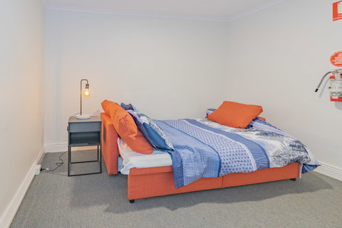 4 Bedroom House - Hobart CBD - Free Parking - Free WIFI - Accommodation Mount Tamborine 18