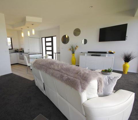 Horizon Deluxe Apartments - Accommodation Mount Tamborine 2