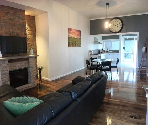 Apartment 5ive - Accommodation Mount Tamborine 0