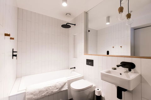 105 Mac Unique Apartments - Accommodation Mount Tamborine 5