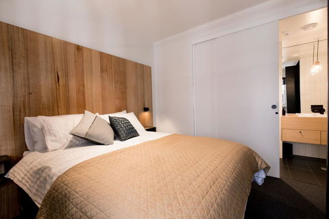 105 Mac Unique Apartments - Accommodation Mount Tamborine 8