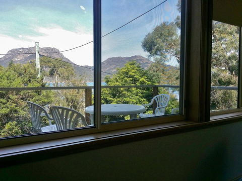 Freycinet Sanctuary 5 - Accommodation Mount Tamborine 9