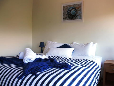 Freycinet Sanctuary 5 - Accommodation Mount Tamborine 6