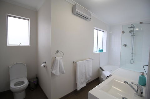 Trinity Hill Apartments - Accommodation Mount Tamborine 1