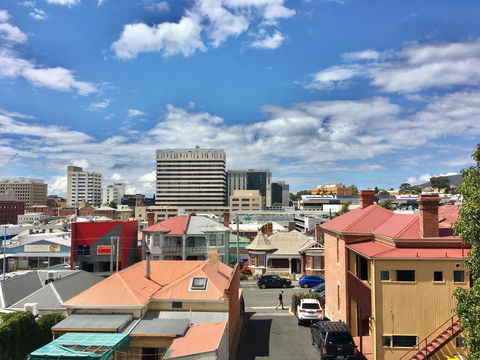Hobart Inner City Apartment - Accommodation Mount Tamborine 13
