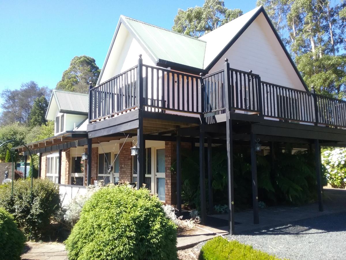 Wilmot TAS Accommodation Mount Tamborine