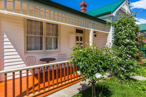 Rosehaven Cottage - Accommodation Mount Tamborine 11