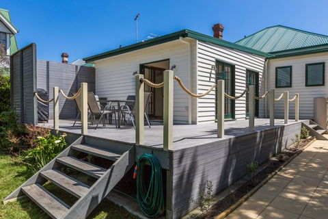 Rosehaven Cottage - Accommodation Mount Tamborine 14