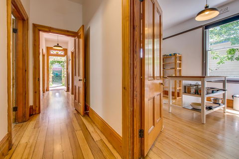 Rosehaven Cottage - Accommodation Mount Tamborine 7