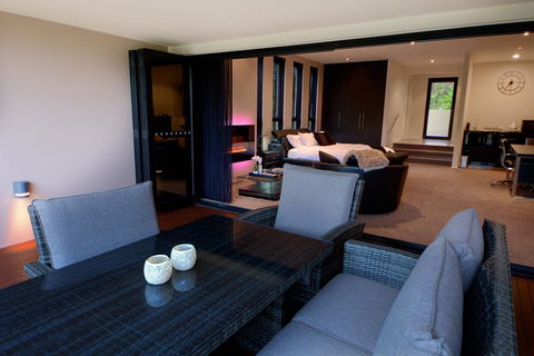 Amare Beachside Luxury - Accommodation Mount Tamborine 20