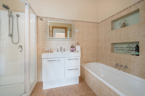 Jones On Wilson Boutique B&B - Accommodation Mount Tamborine 6