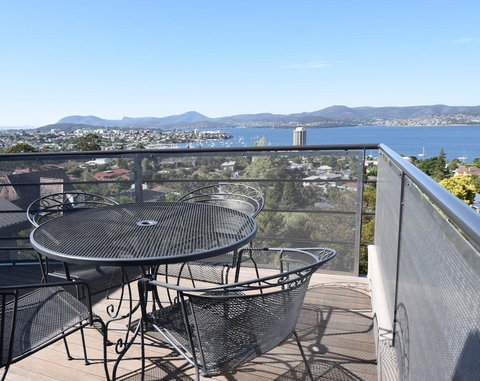 Studioat10 - Accommodation Mount Tamborine 5