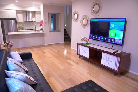 New Comfort House Near Box Hill - Accommodation Mount Tamborine 1