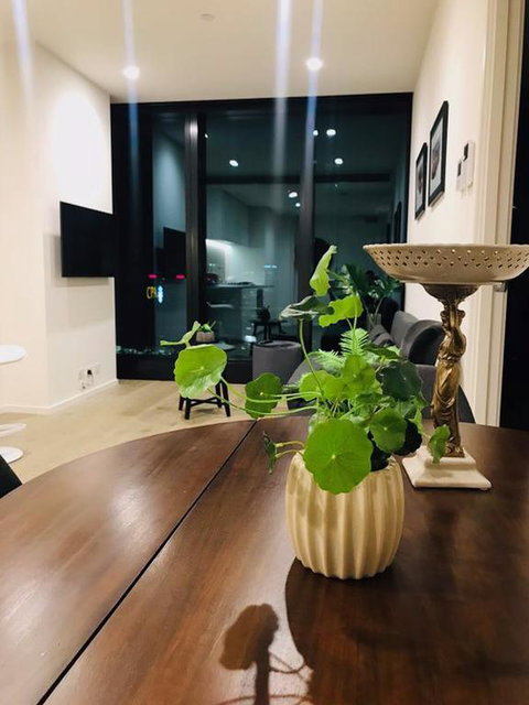 New Stylish Southbank Apartment Close To Crown - Accommodation Mount Tamborine 3