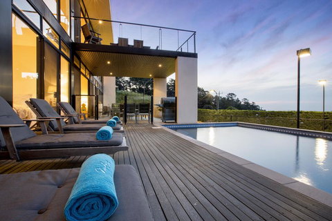 Newhaven Luxury Family Home With Bay Views, Large Pool, Jacuzzi, Tennis Court, Playground - Accommodation Mount Tamborine 0