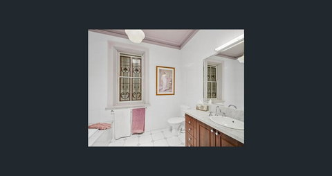 Newport Homestay & Lodge - The Heritage Guest House - Accommodation Mount Tamborine 3