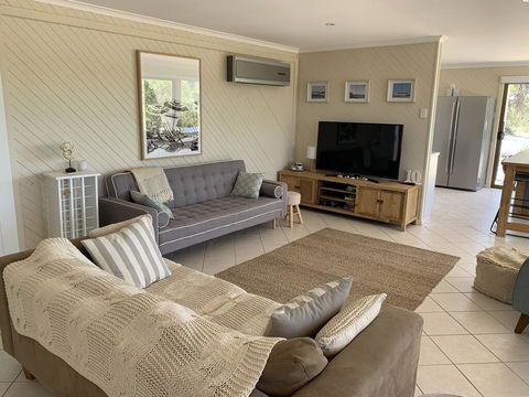 No. 10 Coffin Bay - Accommodation Mount Tamborine 1