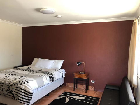 Northampton Motor Hotel - Accommodation Mount Tamborine 0
