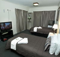 O'Sheas Windsor Hotel - Accommodation Mount Tamborine