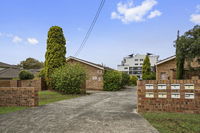 Oakland Avenue Villa 3