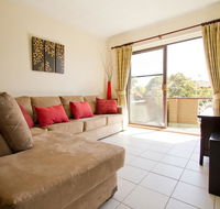 Oaks apartment at dee why beach - Accommodation Mount Tamborine