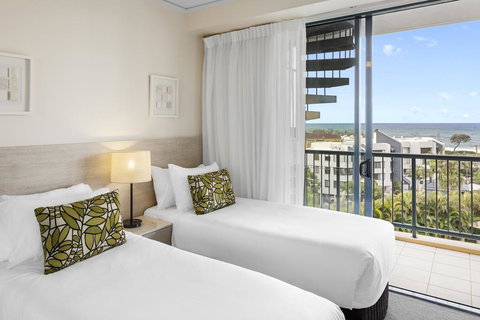 Oaks Sunshine Coast Seaforth Resort - Accommodation Mount Tamborine 3