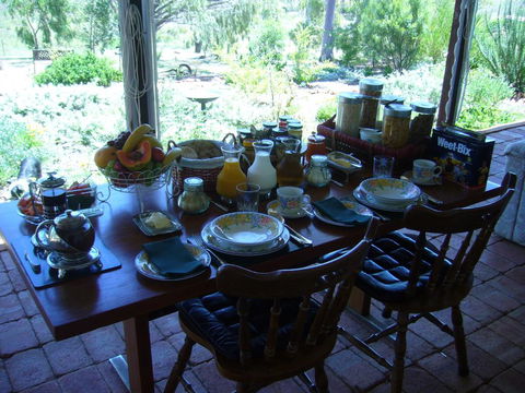 Old Miners' Cottages Bed And Breakfast - Accommodation Mount Tamborine 3