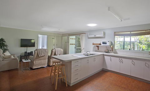 On Agnes Time - Accommodation Mount Tamborine 2