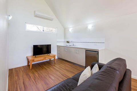 ON THE BEACH - Villa Over The Road From The Beach - Accommodation Mount Tamborine 2