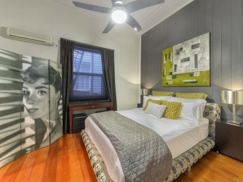 One Thornbury - Accommodation Mount Tamborine 3