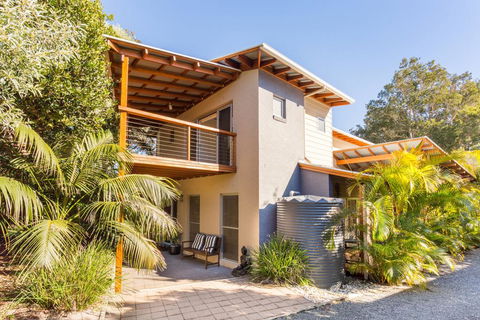 OUTRIGGER - Accommodation Mount Tamborine 0