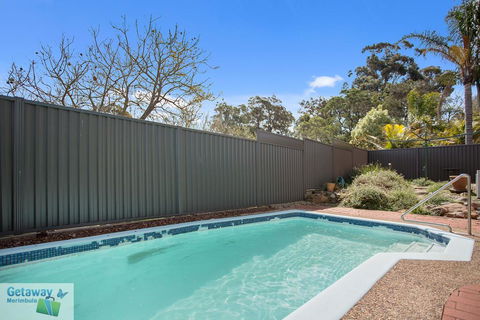 Oyster View - Accommodation Mount Tamborine 1