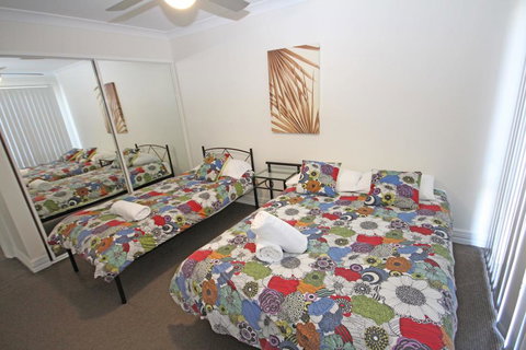 Paradise Waters - No. 19 - Accommodation Mount Tamborine 2